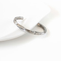Shangjie OEM prends un ancien bracelet en acier en titane argenté le bracelet de bracelet de bracelet de charme de conception